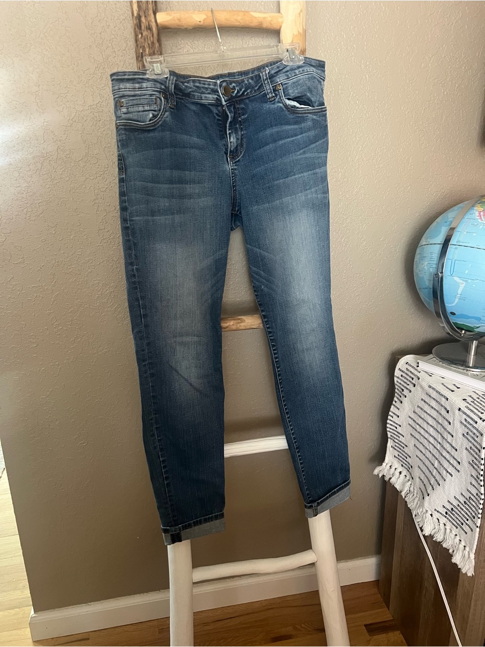 Kut from the Kloth Washed Blue Cropped Skinny Jeans